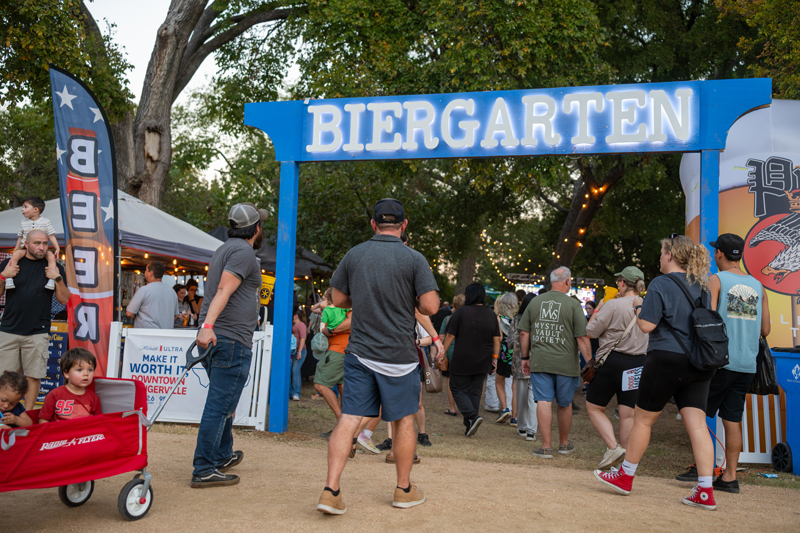 Deutschen Pfest event photo